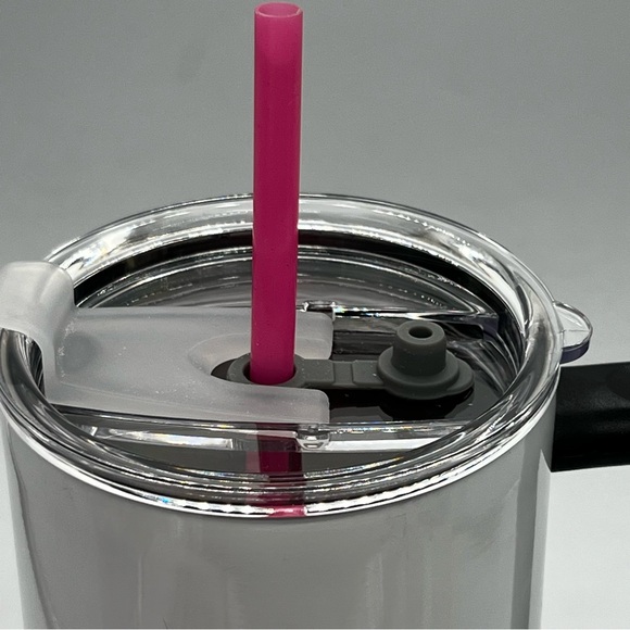 NEW Hello Kitty 40oz tumbler and straw white with pink bow - Picture 6 of 6